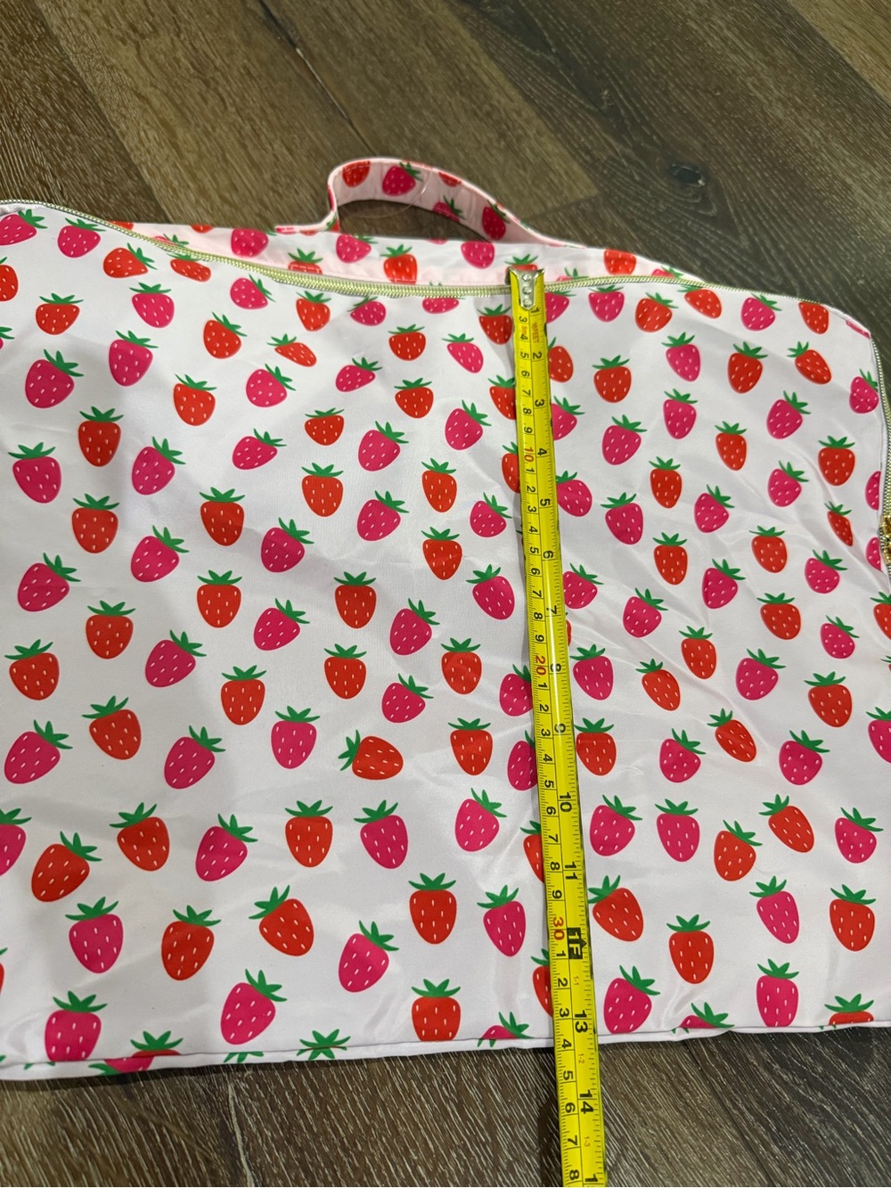 NWOT Dabney Lee Pink Strawberry-Print Travel organizer bag - Picture 7 of 9